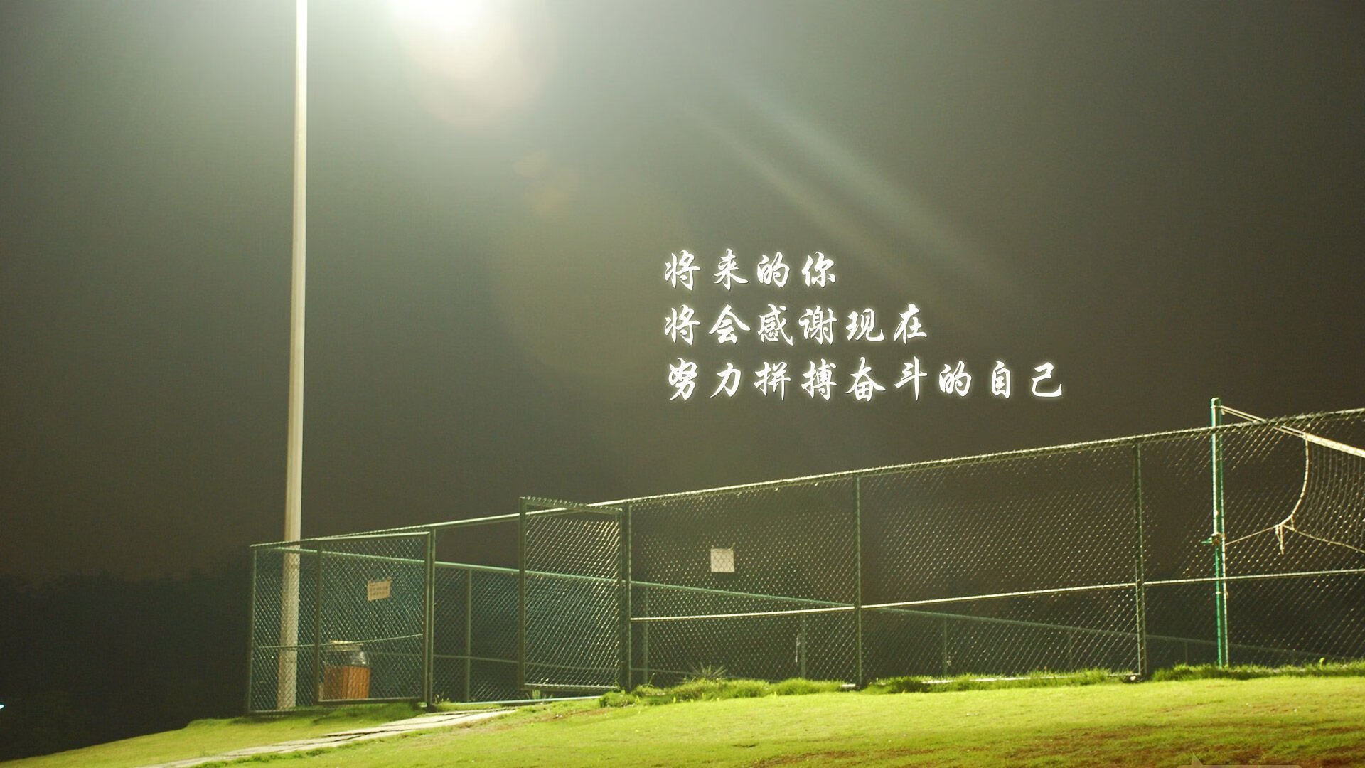 巴希尔·阿卜迪在马拉松比赛中获得银牌埃夫内普尔在男子计时赛中以36分12.16秒夺金